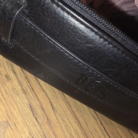 BEIS Cosmetic Zip Around Black Case & 2 Pink Travel Drawstring Logo Hotel Bags - Picture 6 of 16